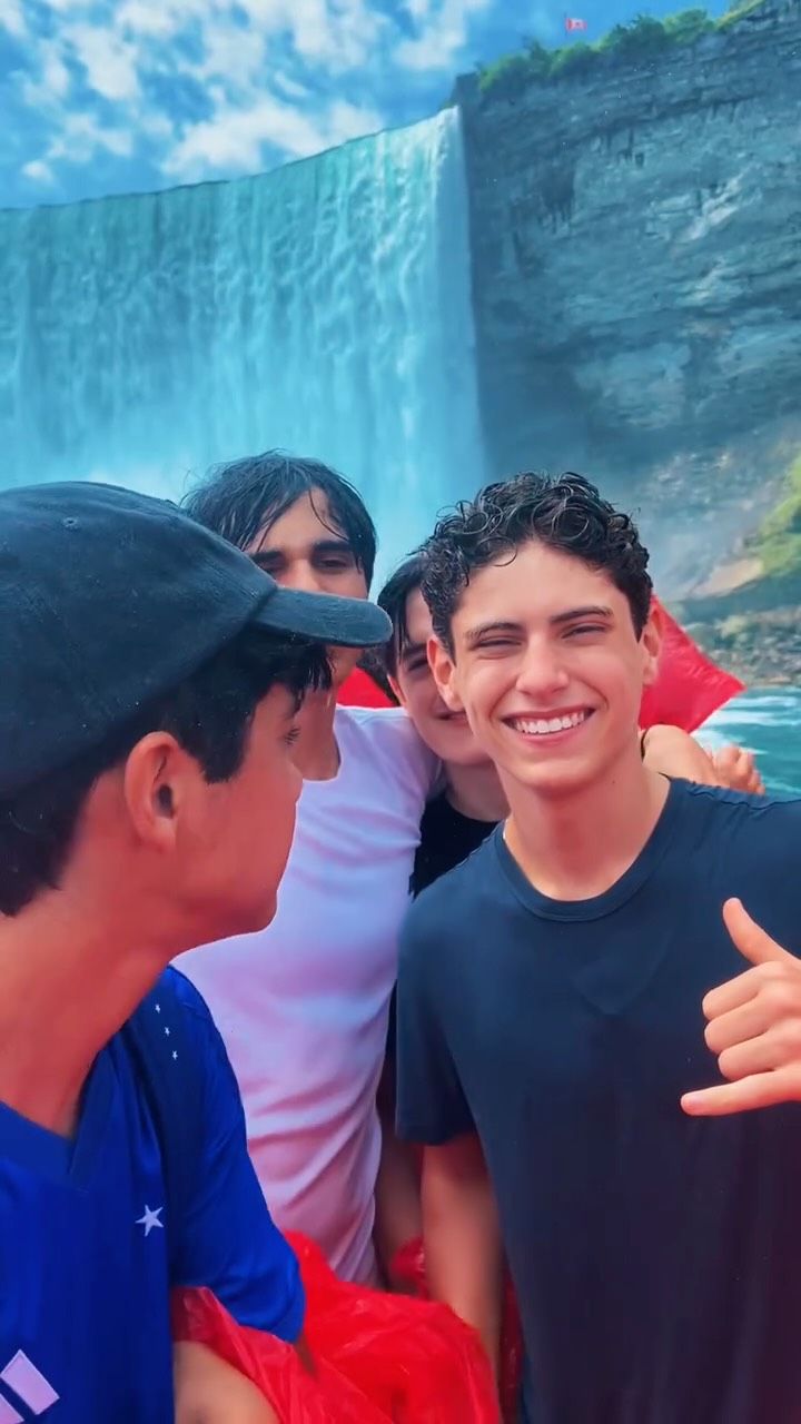 Capa do vídeo: Momentos inesquecíveis